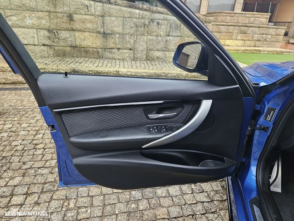 BMW 320 d M Sport - 12