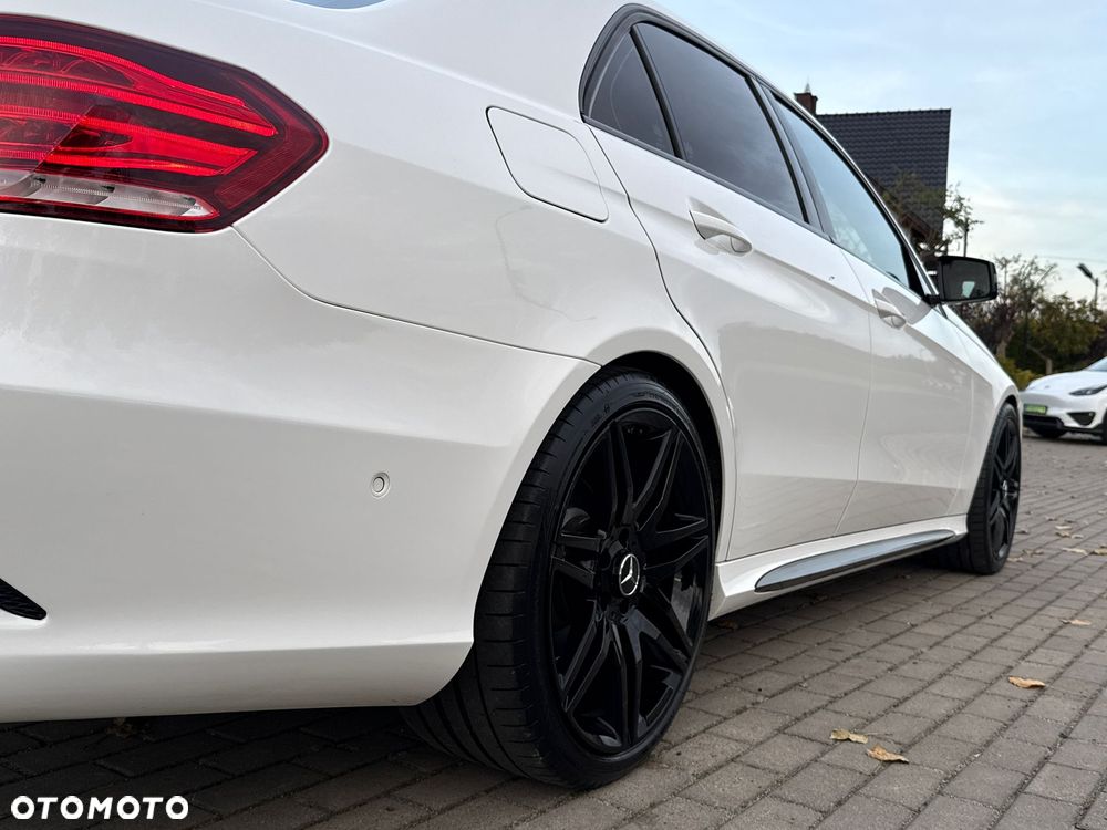 Mercedes-Benz Klasa E - 24