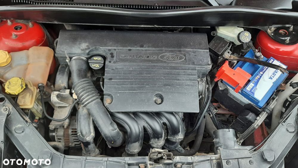 Ford Fusion 1.4 + - 24