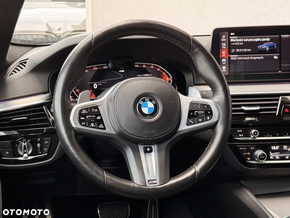 BMW Seria 5 530d xDrive M Sport Edition - 18
