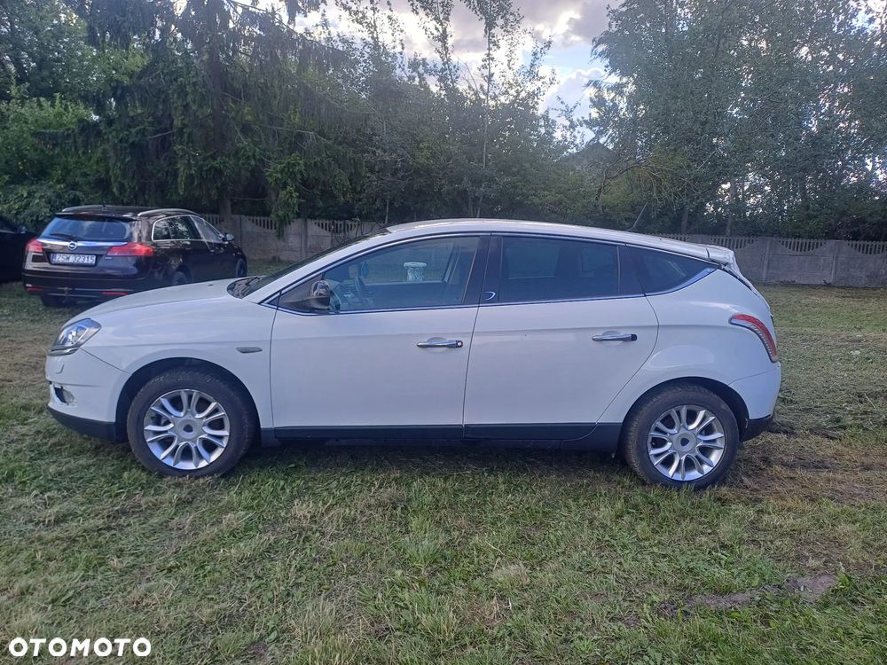 Lancia Delta 1.6 MJ Silver - 1