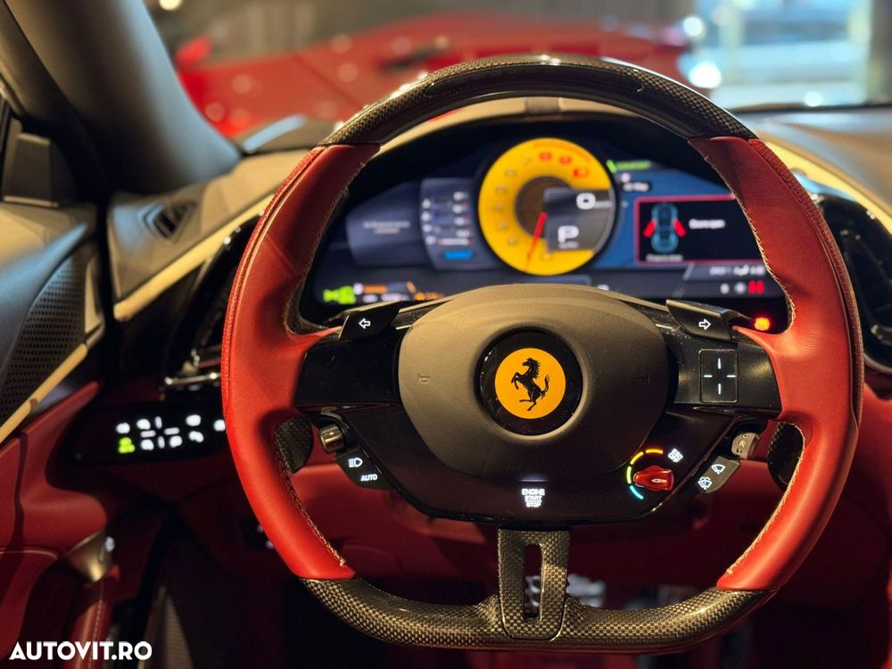 Ferrari Roma - 17
