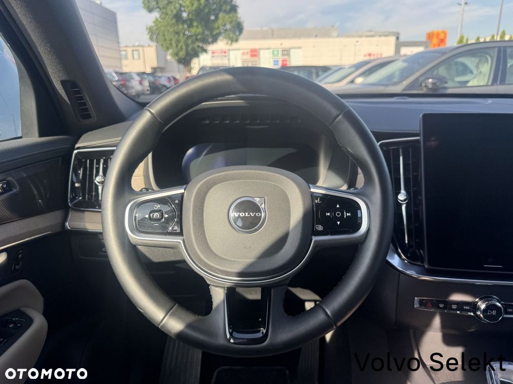 Volvo XC 90 - 30