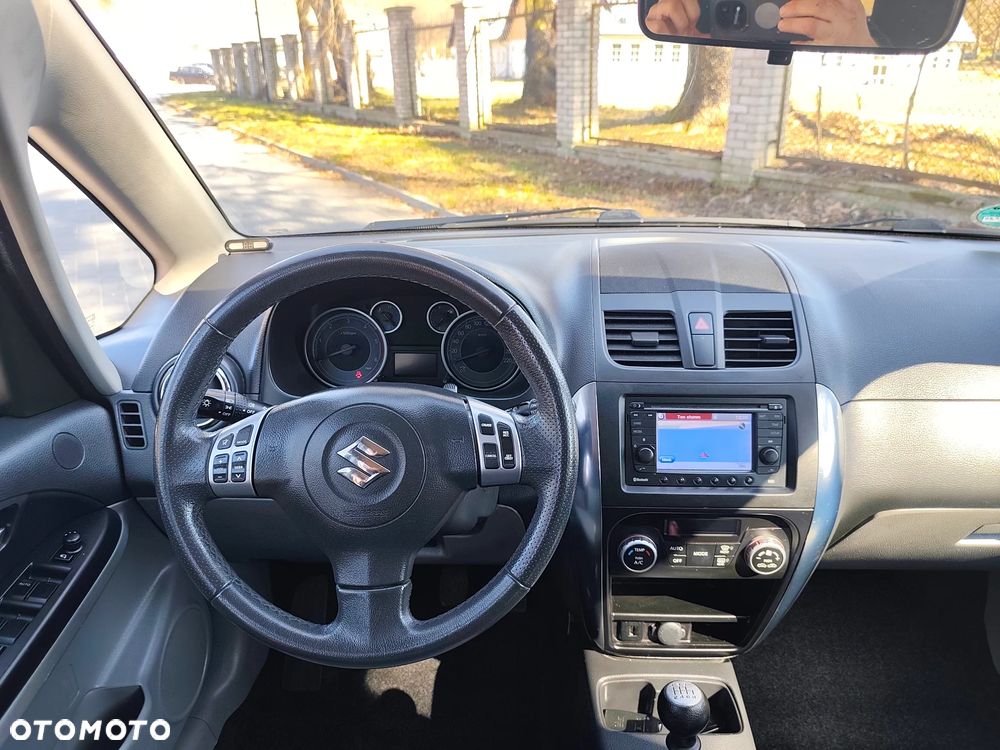 Suzuki SX4 Classic 2.0 DDiS 4x4 Style - 18