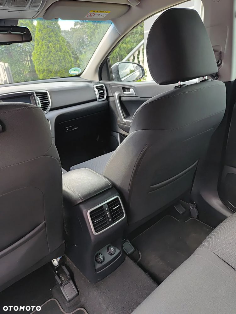 Kia Sportage 1.6 GDI Black Edition 2WD - 10