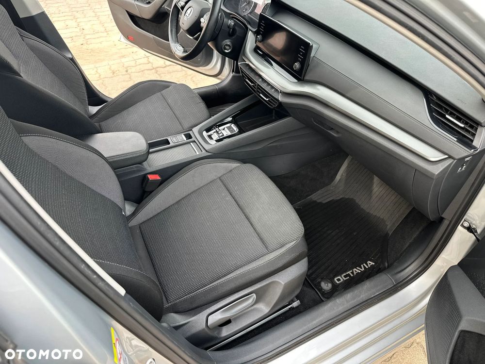 Skoda Octavia 1.5 TSI e-Tec Ambition DSG - 20