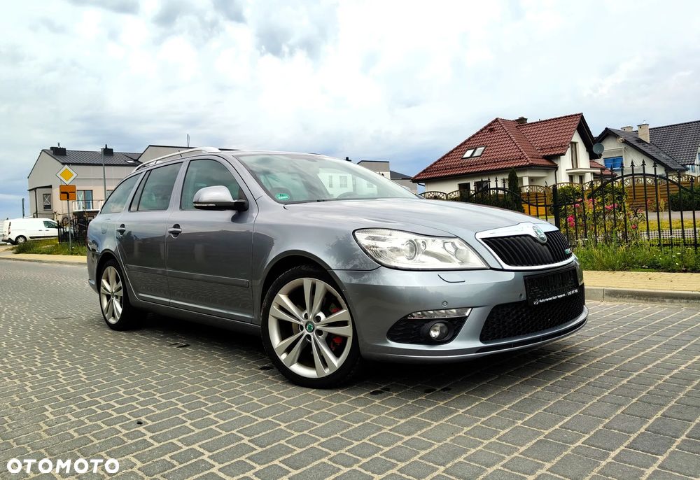 Skoda Octavia 2.0 TSI RS - 1