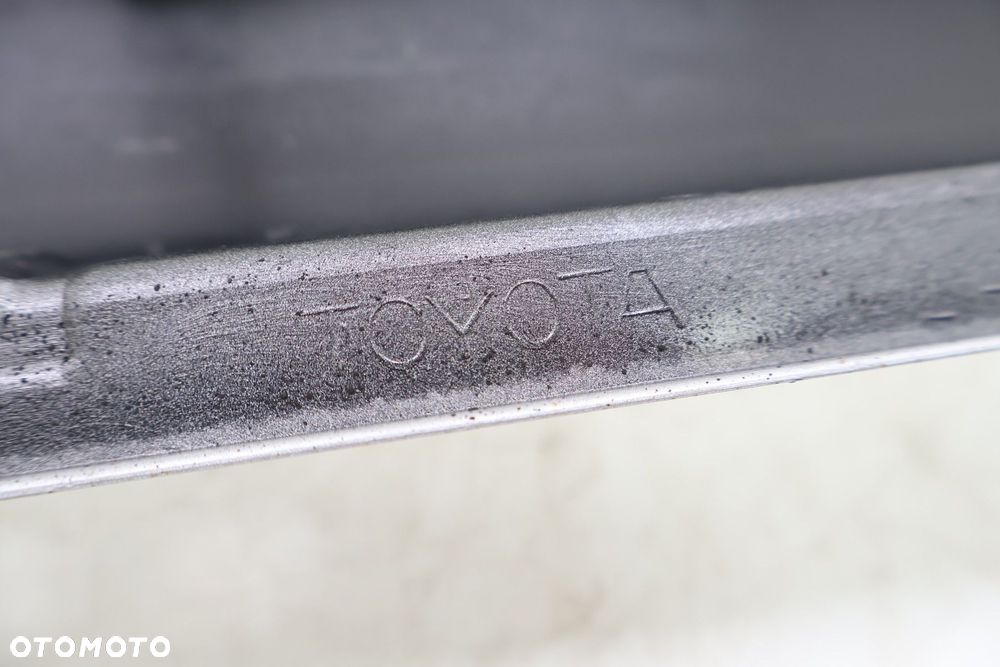 TOYOTA LAND CRUISER 200 08-11 LISTWA PROGOWA LEWA 1F7 75860-60040 - 10
