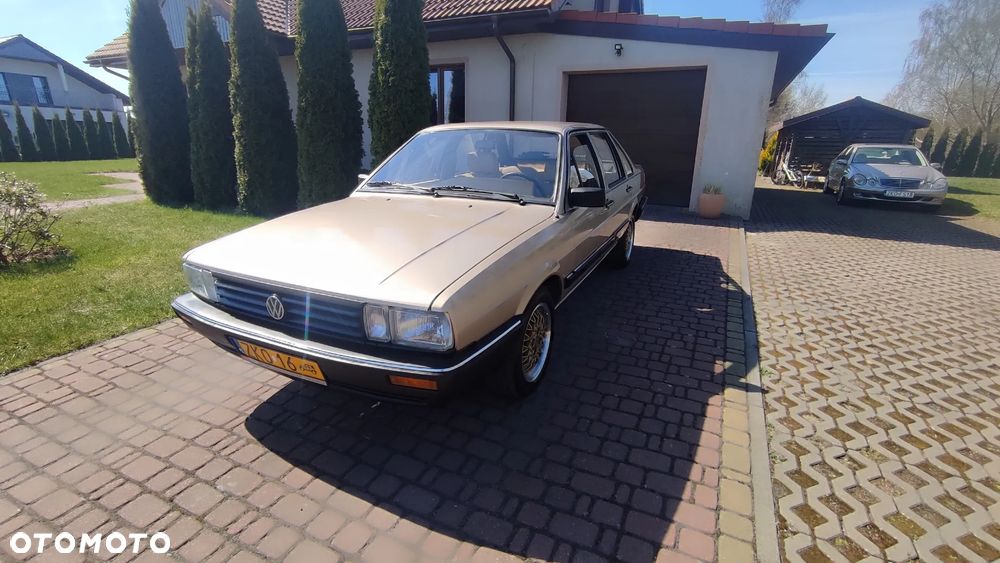 Volkswagen Passat - 7