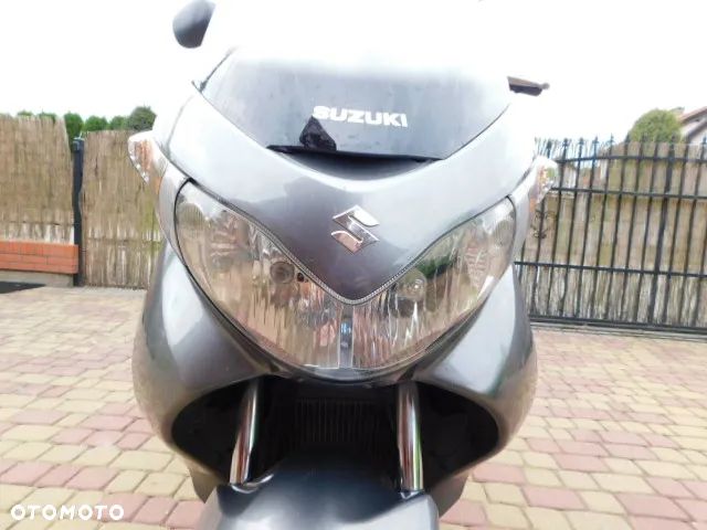 Suzuki Burgman - 29