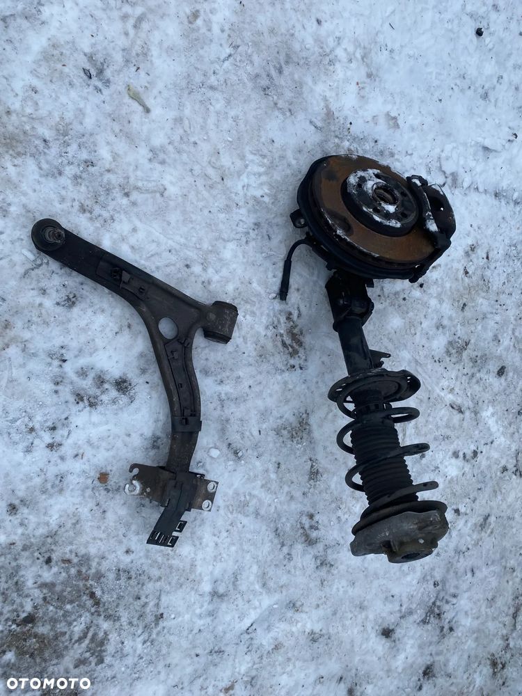 MERCEDES cla 117 176 kpl, zawieszenie przednie lewe benzyna - 1