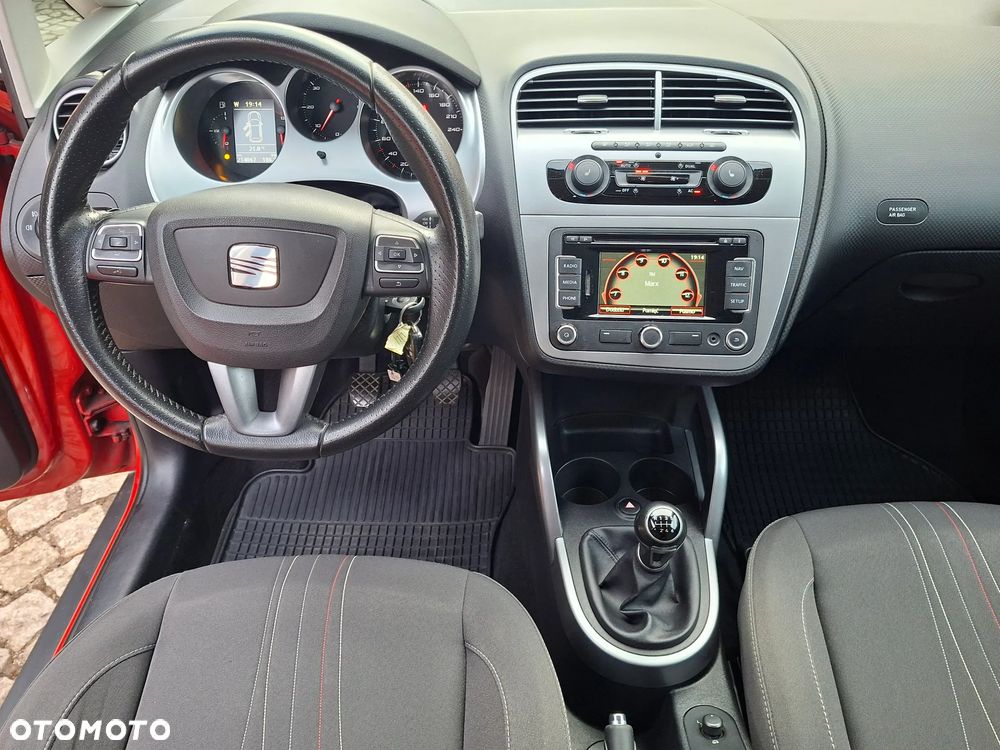 Seat Altea XL 2.0 TDI CR DPF Style Copa - 23