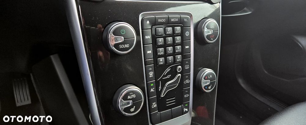 Volvo V40 D2 Geartronic Momentum - 26