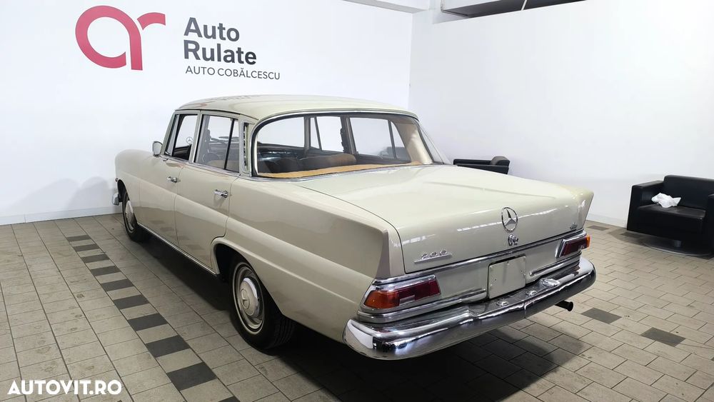 Mercedes-Benz A 200 - 5