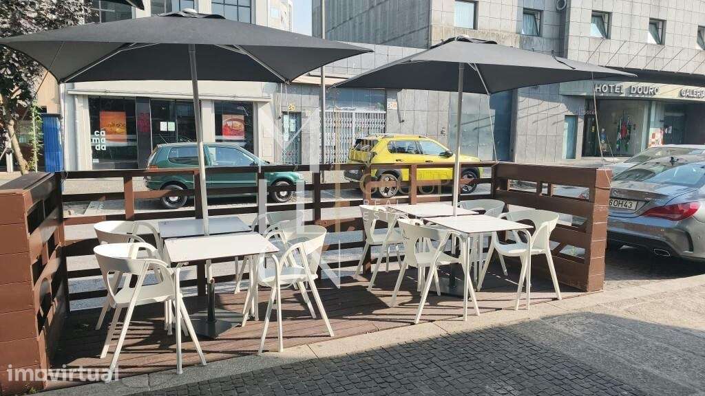 TRESPASSE DE CAFÉ/RESTAURANTE COM REQUINTE | BOAVISTA – PORTO - Grande imagem: 4/7