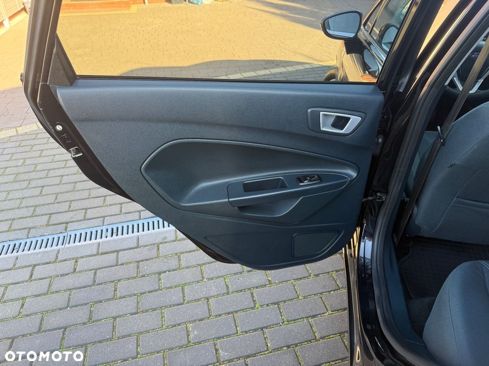Ford Fiesta 1.4 Titanium - 15