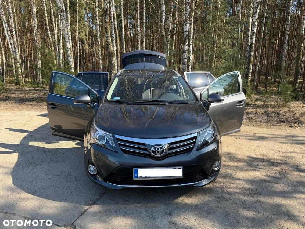 Toyota Avensis 2.0 D-4D Executive - 2