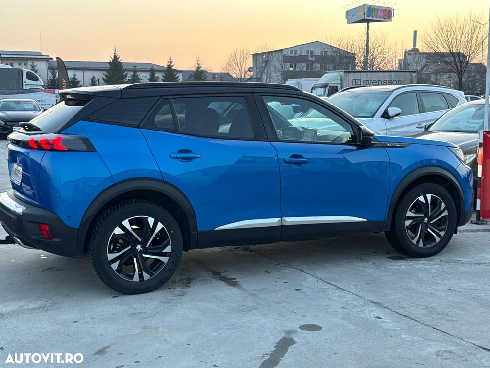 Peugeot 2008 PureTech 130 EAT8 GT Exclusive - 30