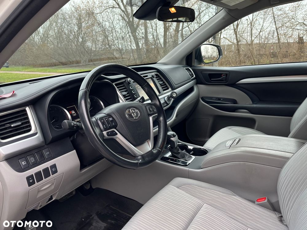 Toyota Highlander - 8