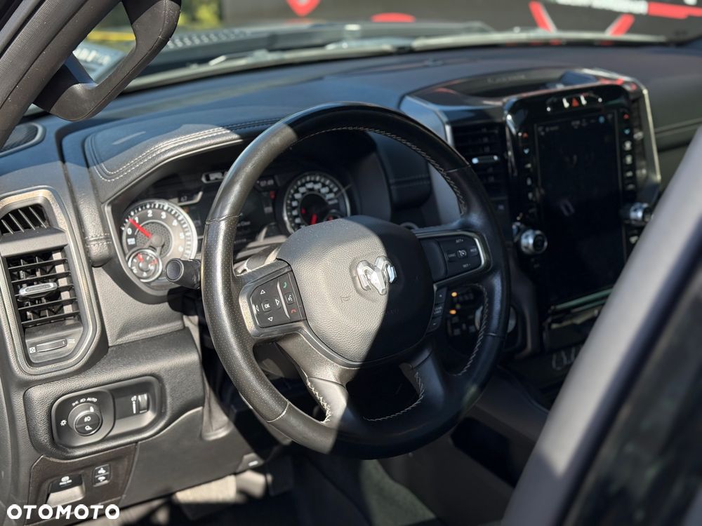 RAM 1500 Crew Cab Sport - 21