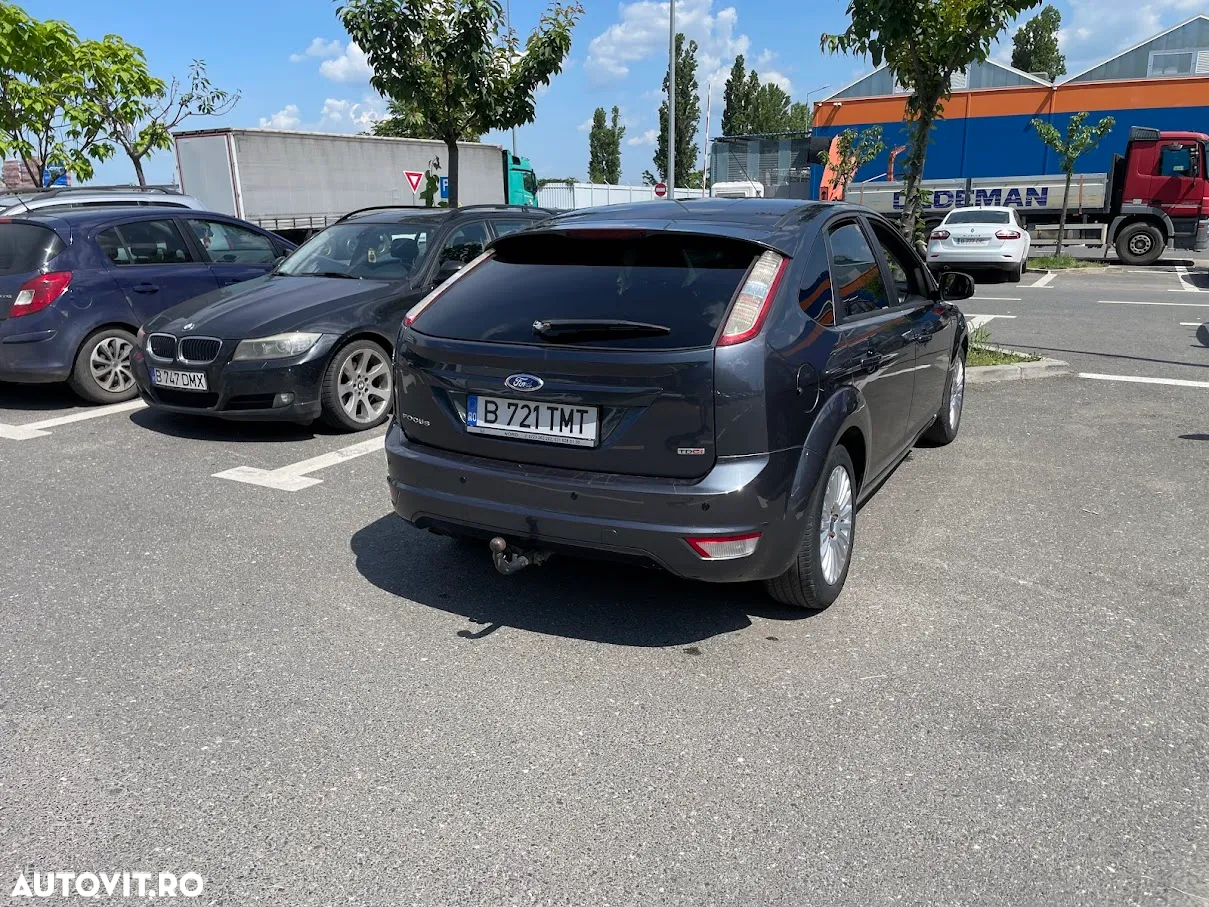 Ford Focus 1.6 TDCI DPF Titanium - 9