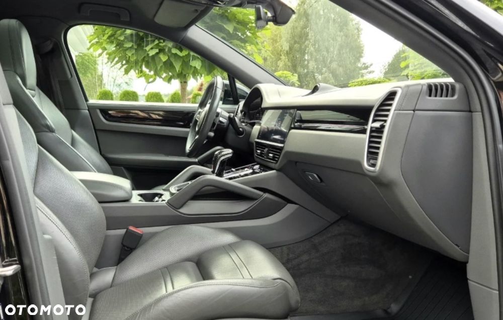 Porsche Cayenne E-Hybrid - 25