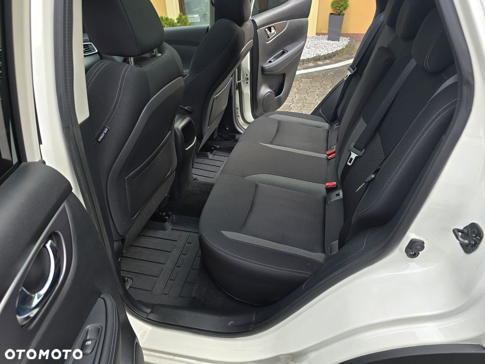 Nissan Qashqai 1.3 DIG-T N-CONNECTA - 21