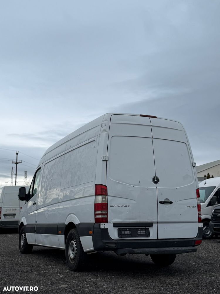 Mercedes-Benz SPRINTER - 4