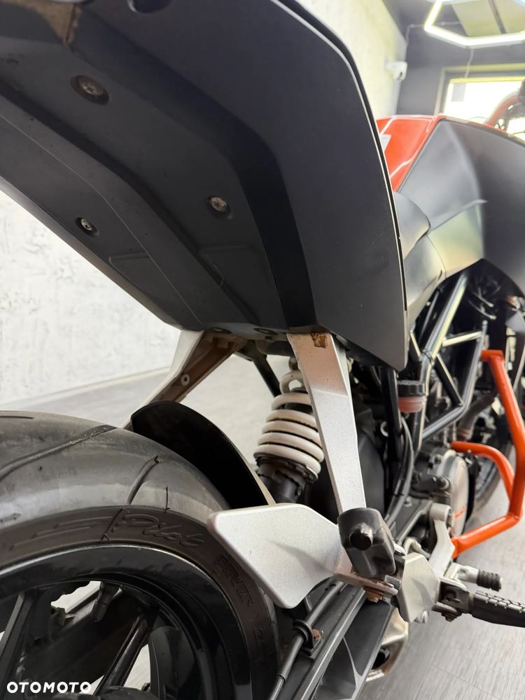 KTM Duke 125 - 14