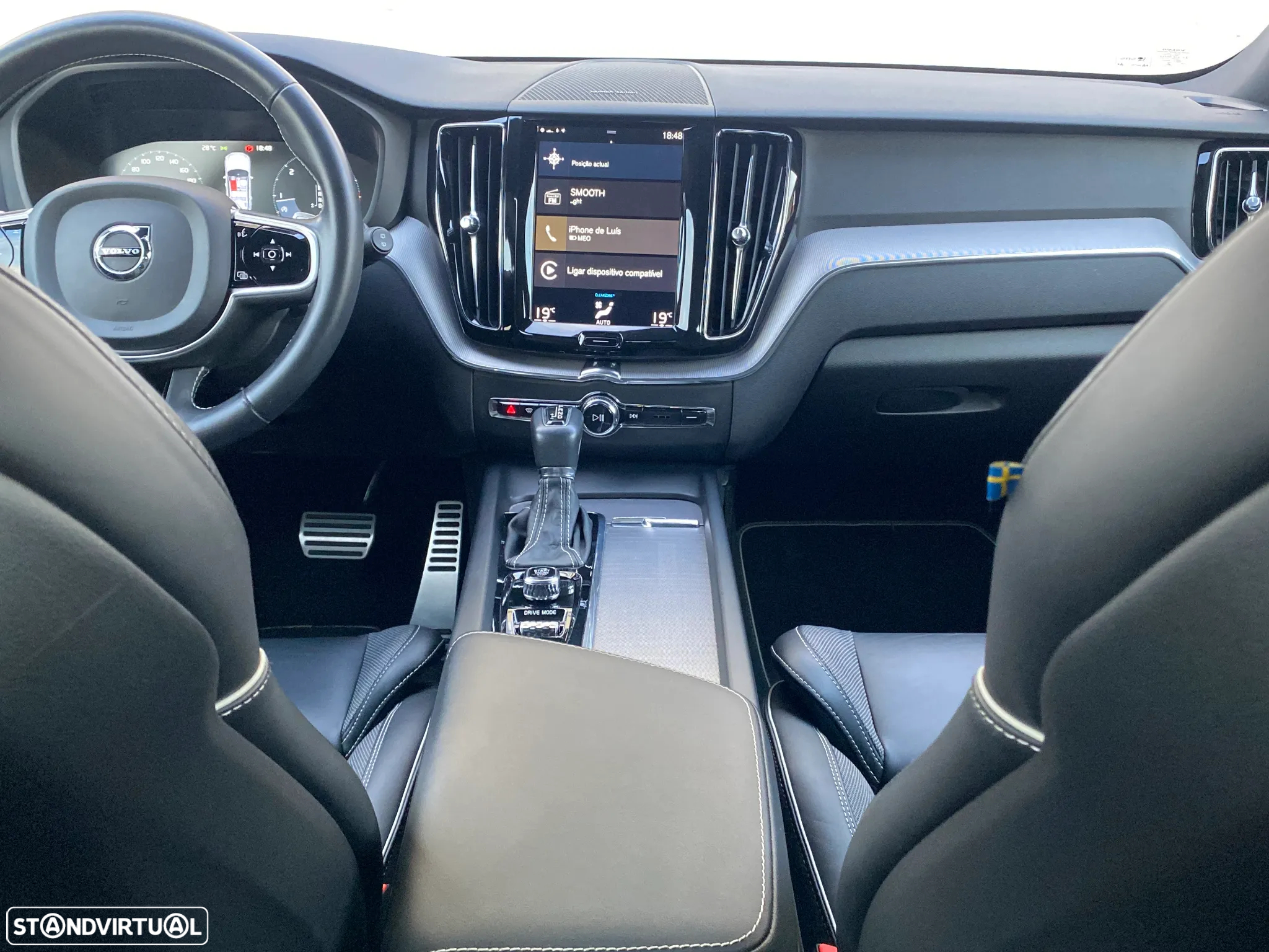 Volvo XC 60 2.0 D4 R-Design Geartronic - 7