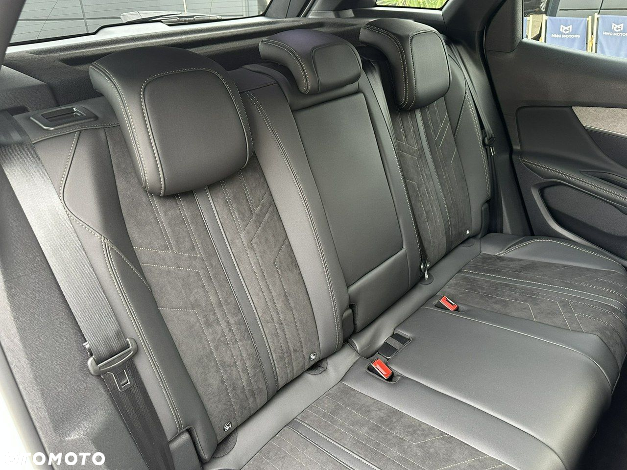 Peugeot 3008 1.2 PureTech GT S&S EAT8 - 19