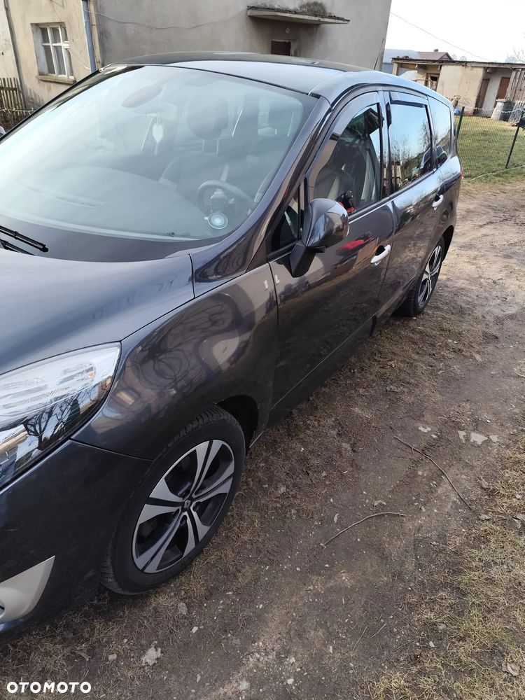 Renault Scenic 2.0 16V 140 CVT Bose Edition - 9