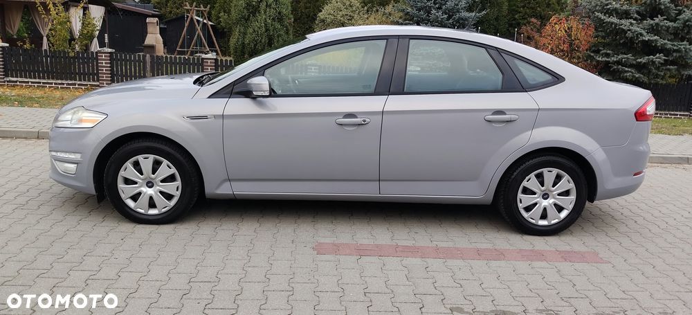 Ford Mondeo 2.0 TDCi Ghia - 4