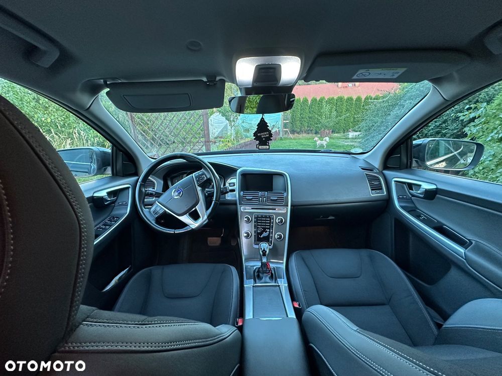 Volvo XC 60 D4 Drive-E Momentum - 22