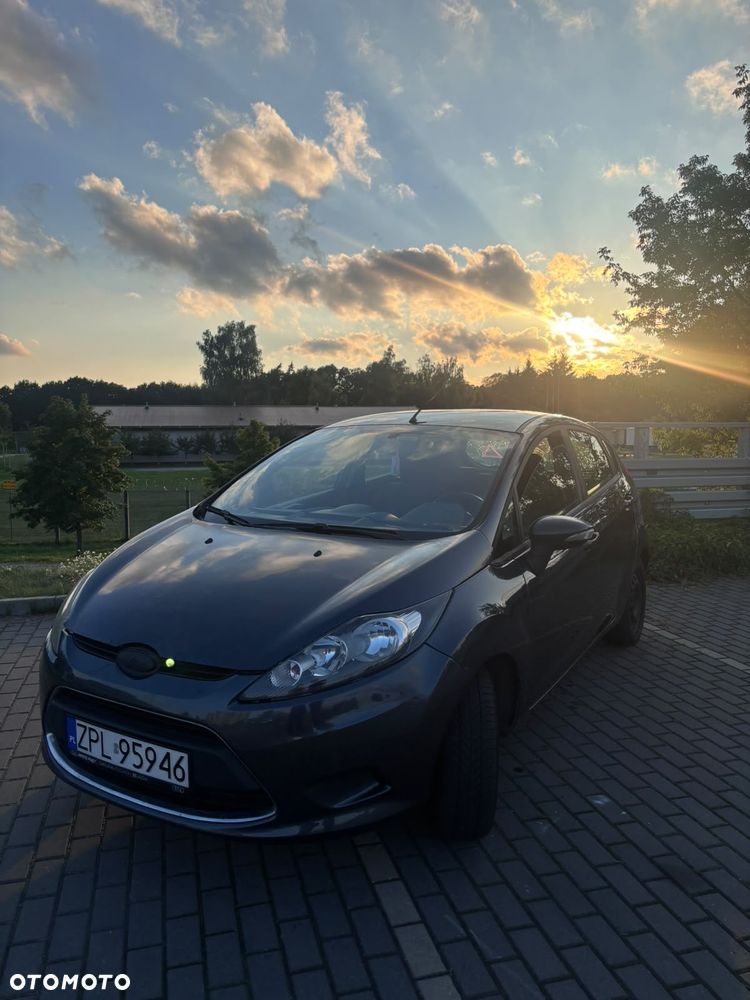 Ford Fiesta - 2