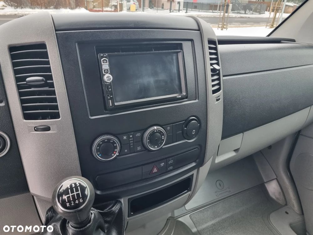 Volkswagen Crafter - 12