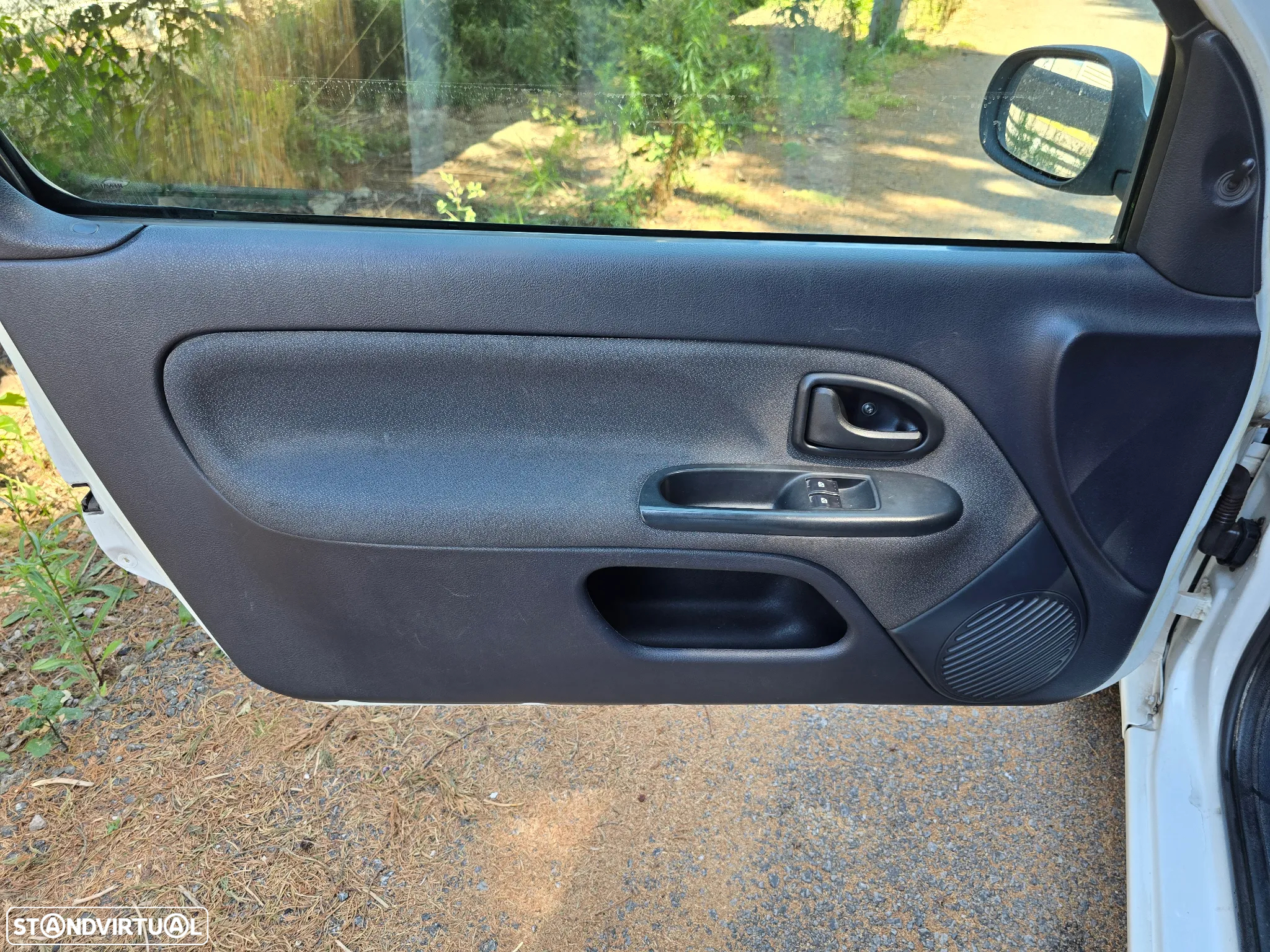 Renault Clio DCI Van - 26