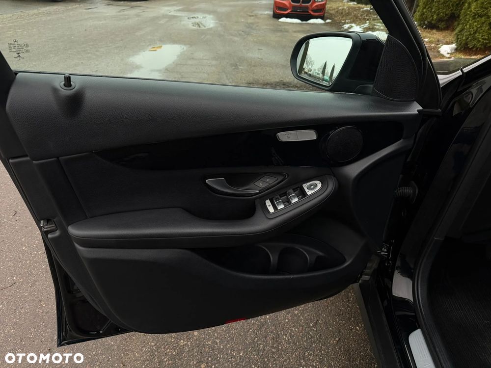 Mercedes-Benz GLC 220 d 4Matic 9G-TRONIC - 16