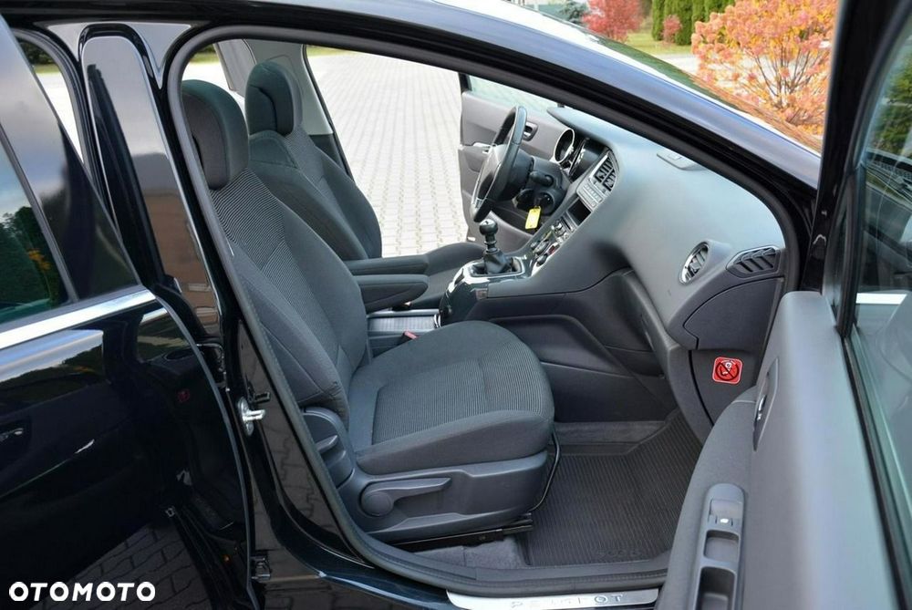 Peugeot 5008 2014