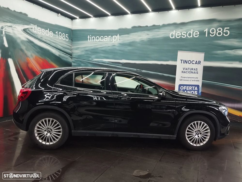 Mercedes-Benz GLA 180 d - 4