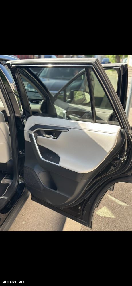 Toyota RAV4 2.5 VVT-iE 4x4 Luxury Premium - 3