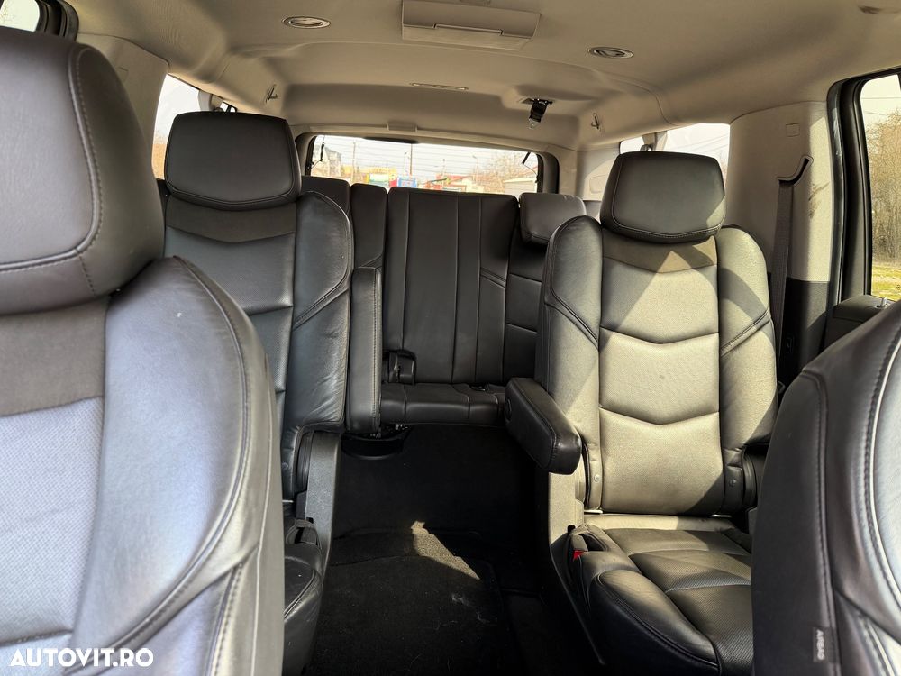 Cadillac Escalade - 10