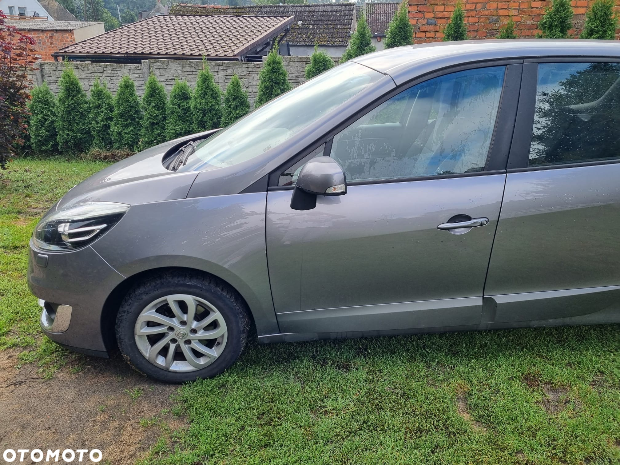 Renault Grand Scenic - 14