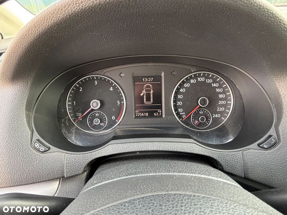 Volkswagen Sharan - 17