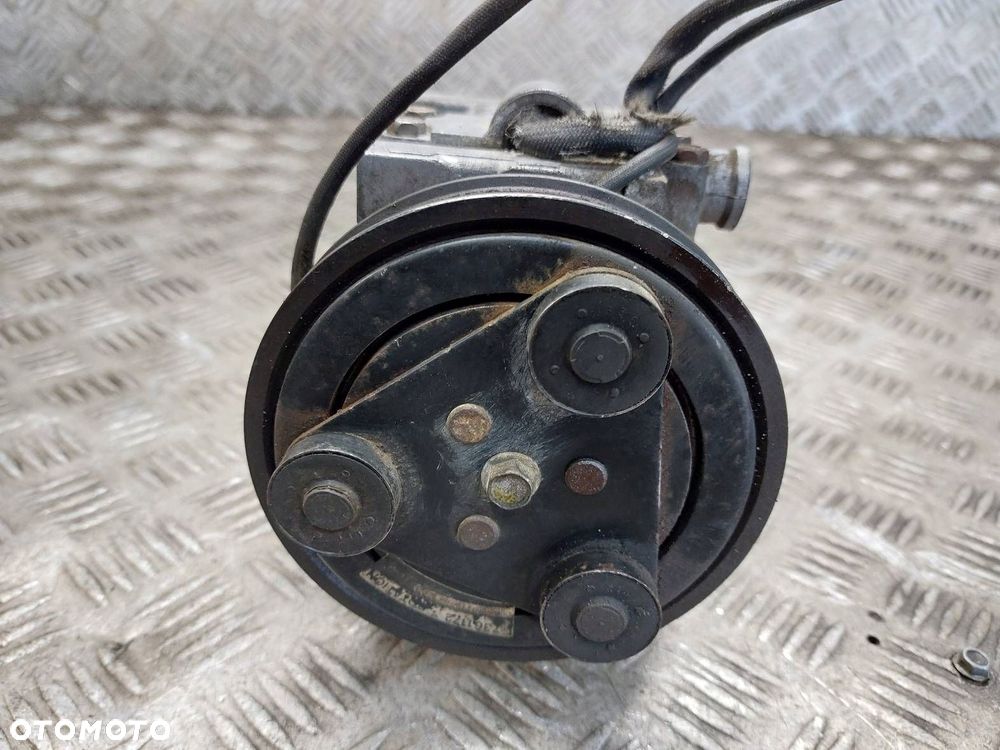 SPRĘŻARKA KOMPRESOR KLIMATYZACJI MAZDA 323F BA 1.5 16V - 4