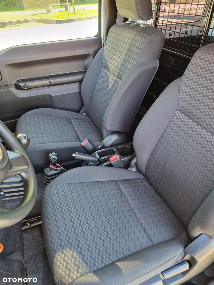 Suzuki Jimny 1.5 Premium - 18