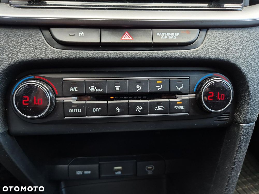 Kia XCeed 1.5 T-GDI M - 22