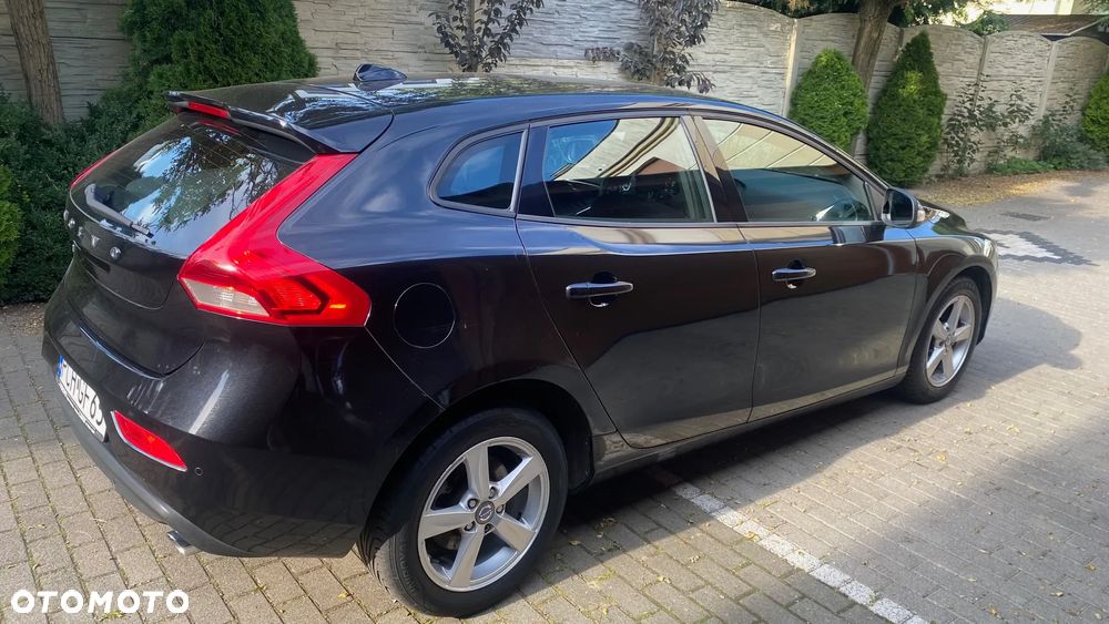 Volvo V40 D3 Momentum - 3