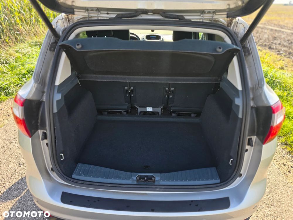 Ford C-MAX - 15