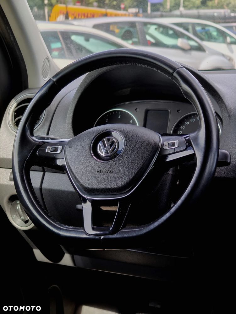 Volkswagen Amarok - 11
